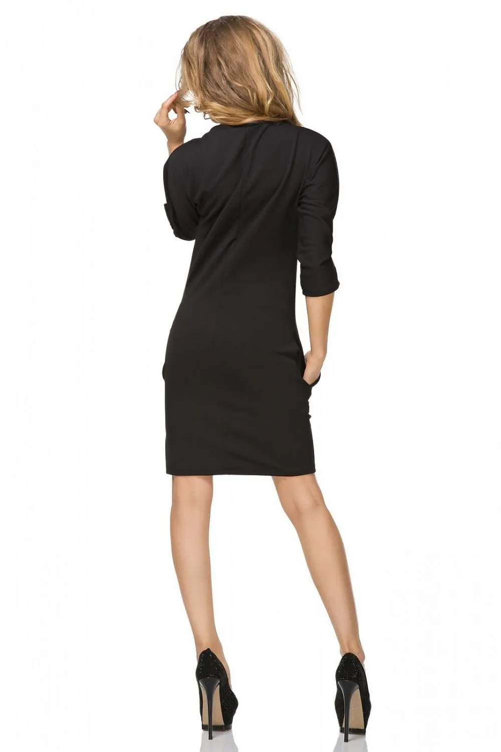 Elegant Knit Daydress with Functional Hip Pockets