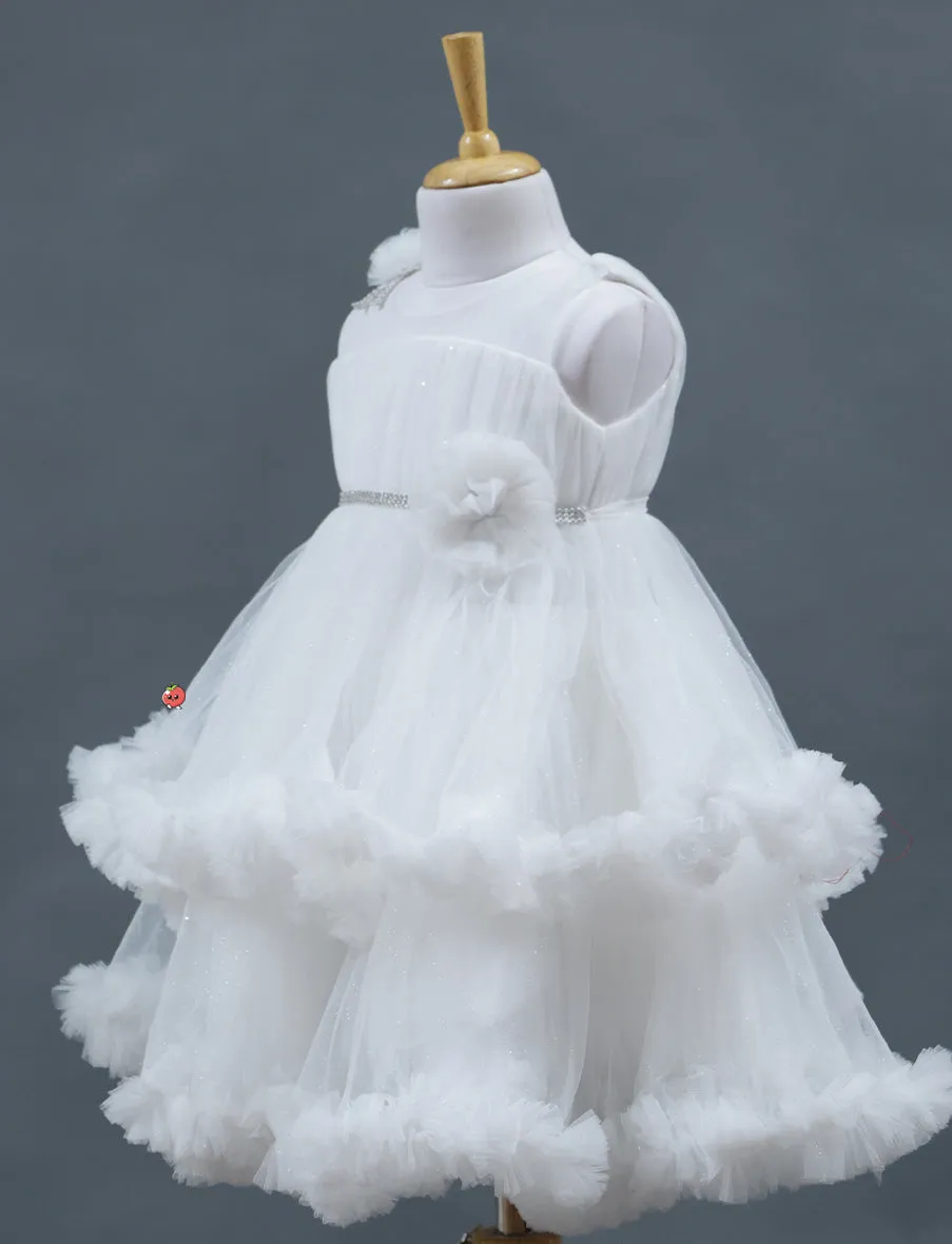 Elegant White Tulle Flower Girl Dress with Fluffy Hemline